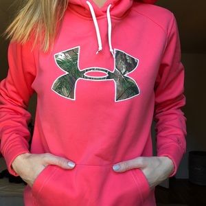 Under Armour Sweatshirt